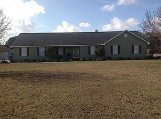 5697 Wooddell Dr, Waycross, GA 31503