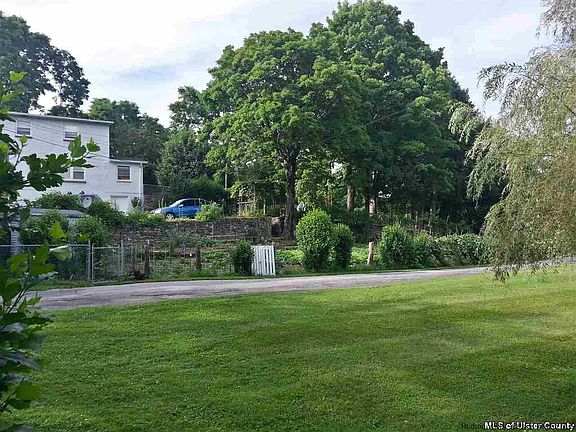 4th image of 20 Bordi Ln