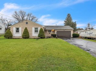 88 Lynch Dr, Holyoke, MA 01040