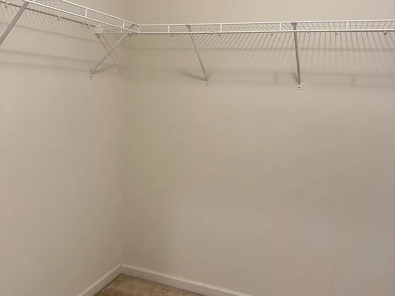 130 Metcalf Ter — Photo 15