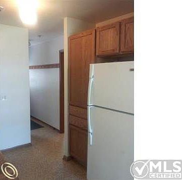 Kitchen 2.jpg