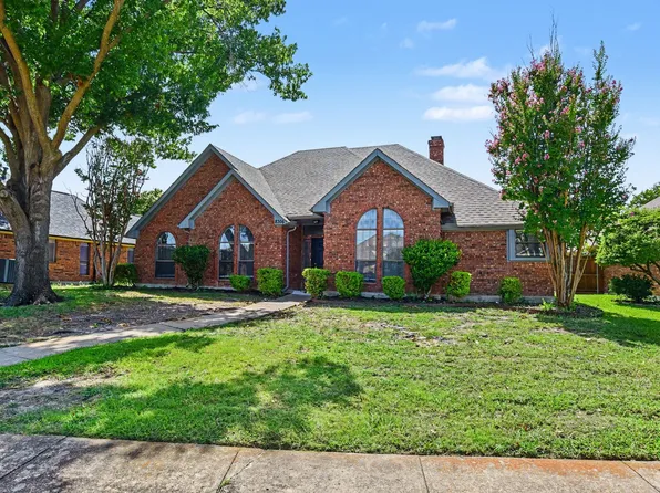 8306 Navigation Dr, Rowlett, TX 75088