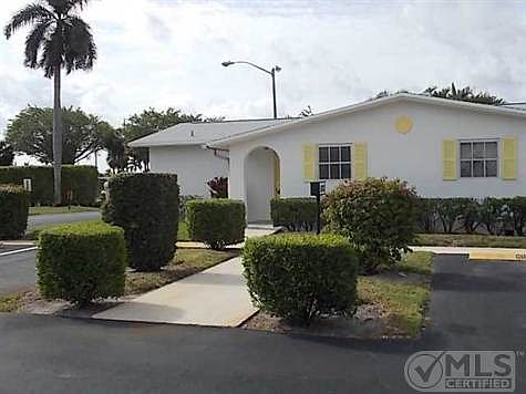 1st image of 5083 Cresthaven Blvd APT A