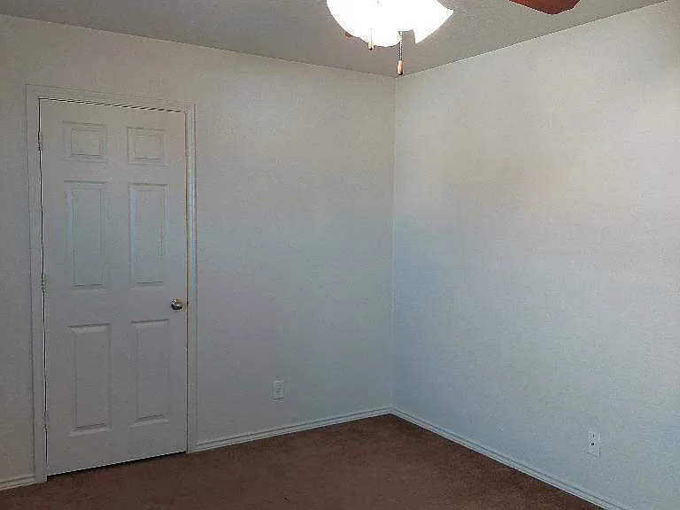 3902 Bolivar Dr — Photo 8