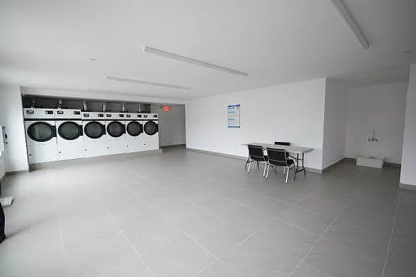 Sold by SUNAMERICA REALTY CHOICE INC | media 2