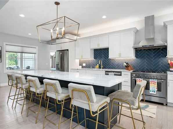 495 Douglas Pike, Smithfield, RI 02917