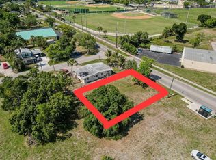 933 Veronica S Shoemaker Blvd, Fort Myers, FL 33916