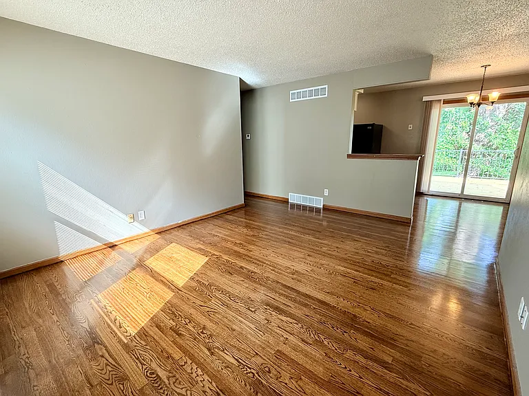 3807 N Osage St — Photo 2