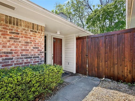 3rd image of 2314 Wild Oak Ln
