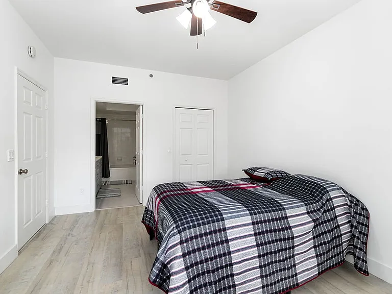 3205 NE 184th St #9203 — Photo 26