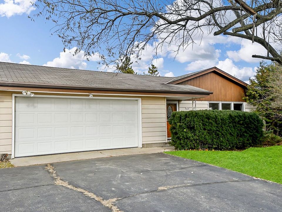 1st image of 1658 Curtis Ln
