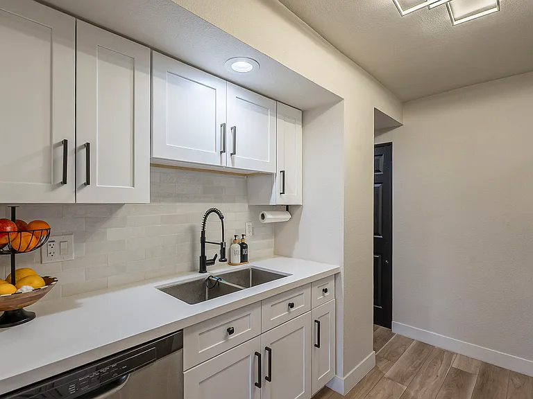 7835 E Glenrosa Ave #6 — Photo 12