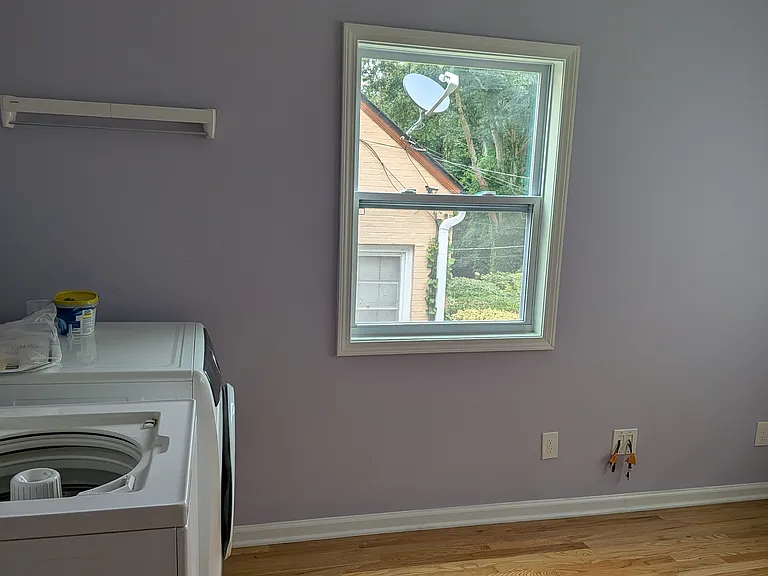Side room with laundry
