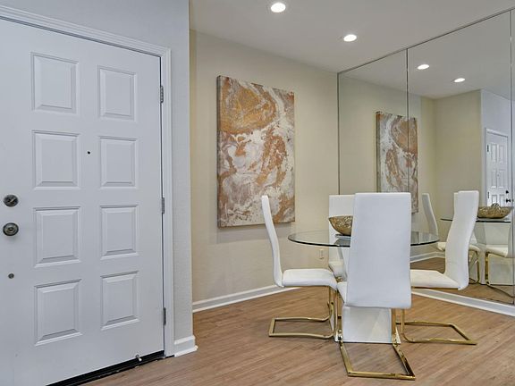 4th image of 5947 Lake Hennessy Ct