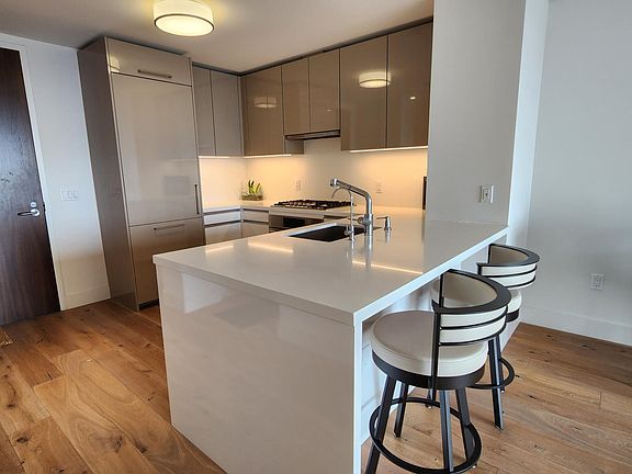 4th image of 1450 Franklin St #1203