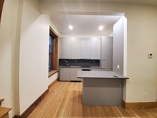 3rd image of 813 Saint Nicholas Ave #1R