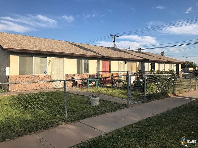 1st image of 895 El Centro Ave