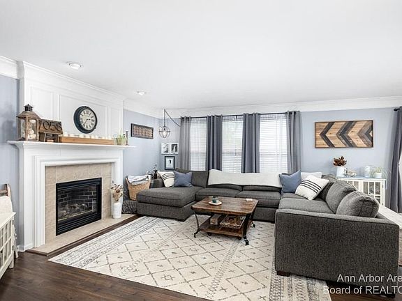 5th image of 7058 Rachel Dr