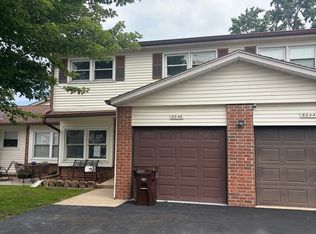 6846 Sussex Rd, Tinley Park, IL 60477