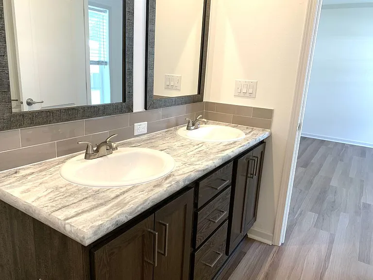 141 Millwood Rd #245 — Photo 20