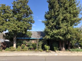 540 N 11th St, Chowchilla, CA 93610