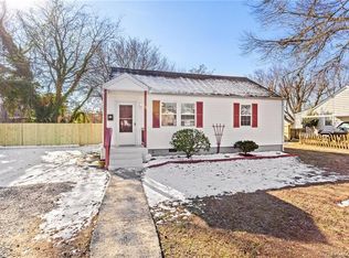 10 E Bayberry Ct, Hampton, VA 23669