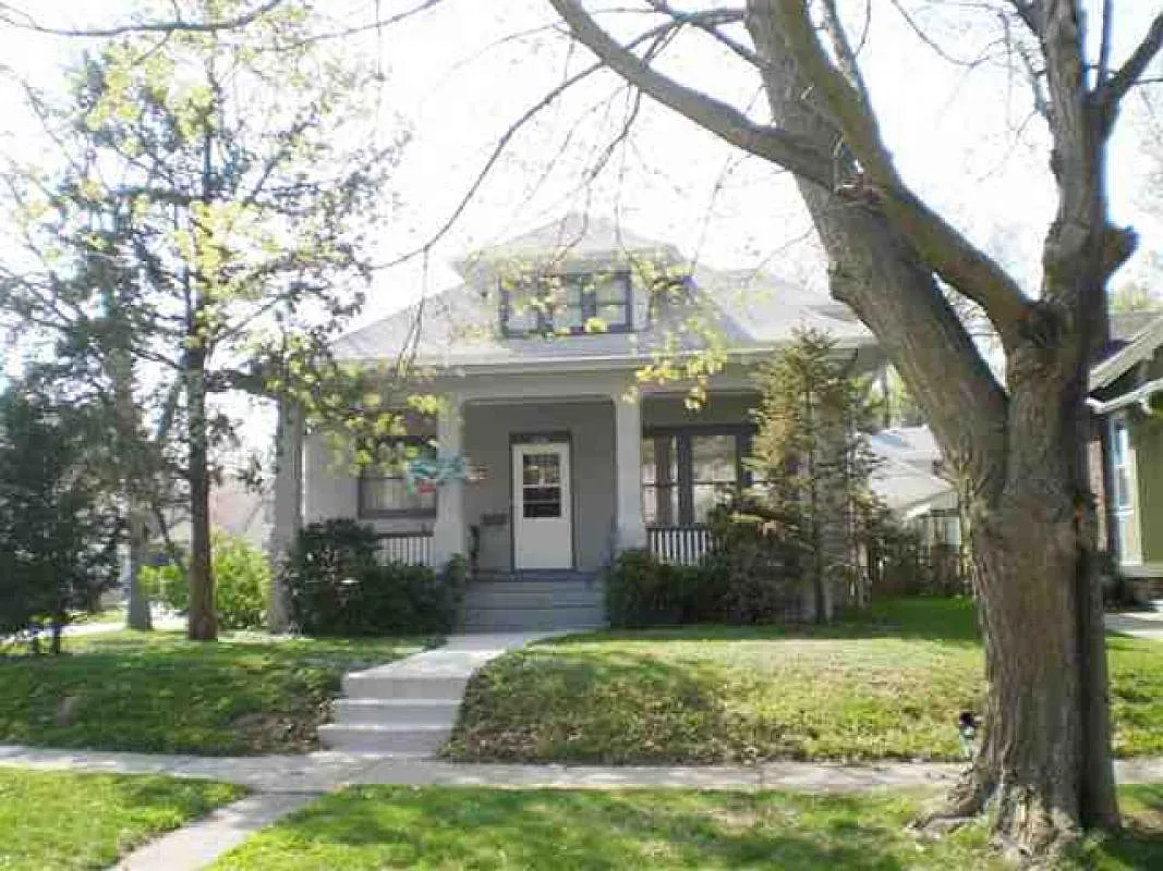 1634 29th St photo 1