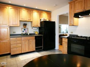 110 Sylvan Knoll Rd #110, Stamford, CT 06902