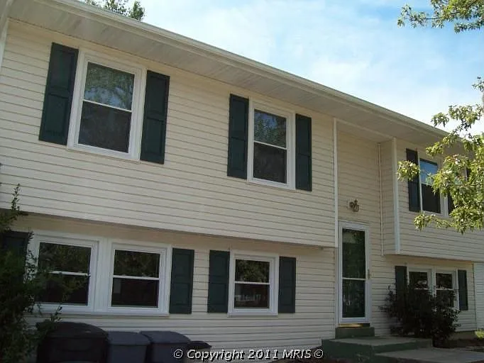 843 Copley Ave photo 1
