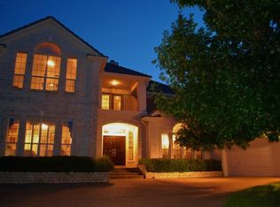25 Swiftwater Trl, The Hills, TX 78738