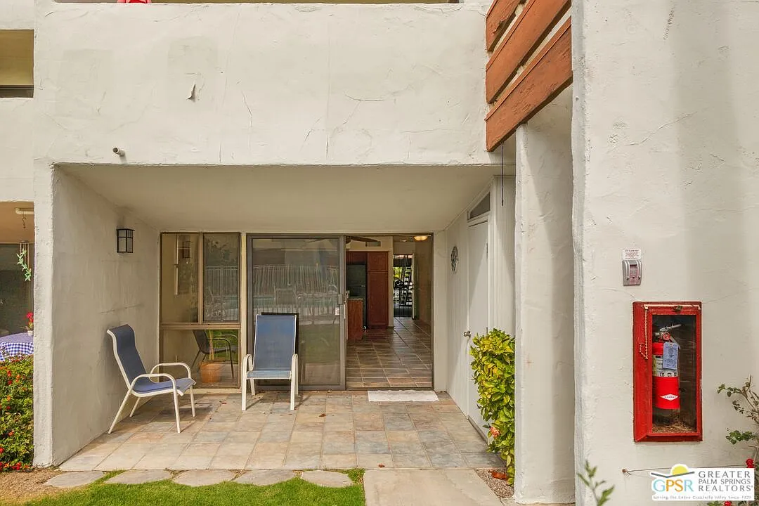 1655 East Palm Canyon Drive - 1111 — Photo 4