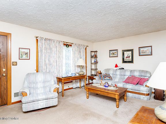 5th image of 11803 Dearing Woods Dr