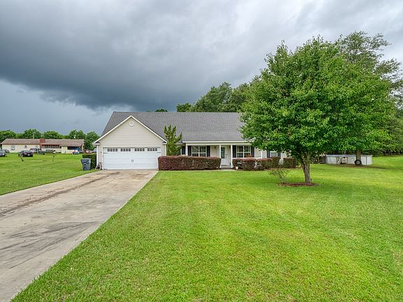 2nd image of 32 Mary Carter Ln