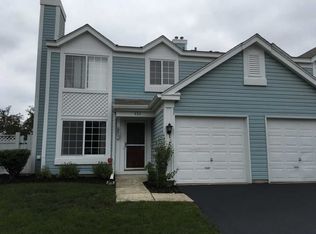 322 Bunker Hill Cir, Aurora, IL 60504