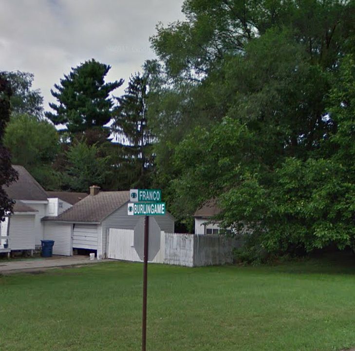 2nd image of 1907 Burlingame Ave SW