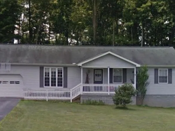 349 Thousand Oaks Dr, Shady Spring, WV 25918