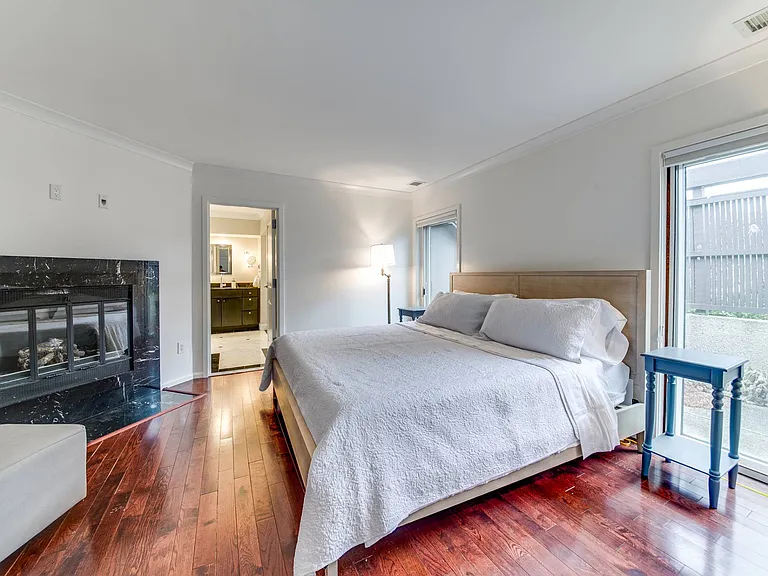 6 Martindale Ct — Photo 10