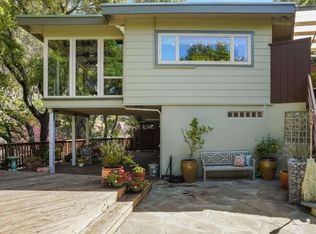 5870 Ascot Dr, Oakland, CA 94611