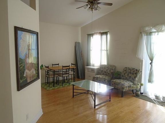 3rd image of 17735 Yancy Ave