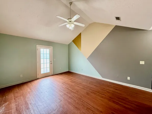 316 E Veterans Blvd #316, Auburn, AL 36832