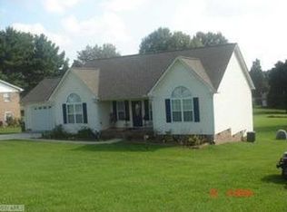 1634 Lake Rd, Thomasville, NC 27360