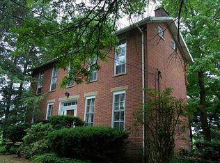 365 Narrows Rd, Connellsville, PA 15425