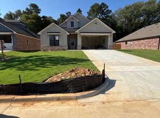 7929 Greenhill Dr, Tyler, TX 75703