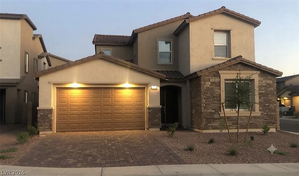 5 bed, 4.5 bath, 3474 sqft, $3,795 — Photo 1