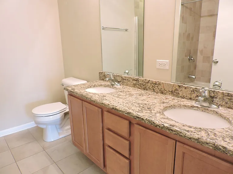 8255 Skokie Blvd #204 — Photo 6