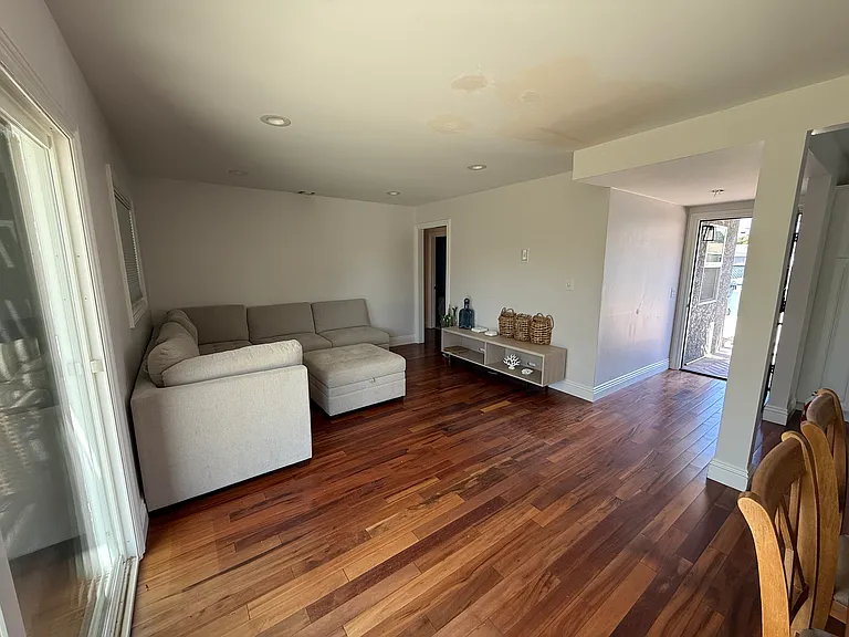 5182 Sisson Dr — Photo 9