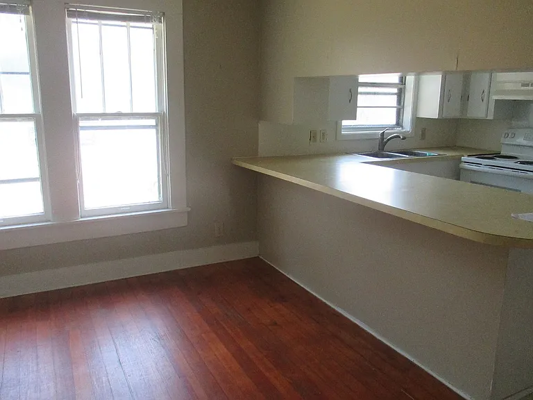 705 Tech Dr — Photo 4