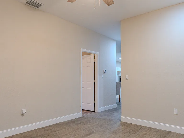 129 W Church St #1 — Photo 12
