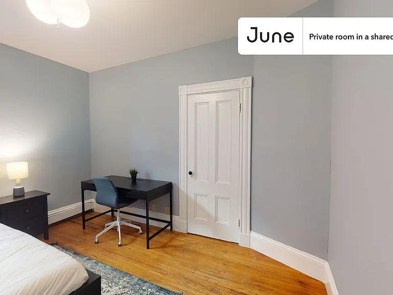 76 Easton St #C — Photo 7