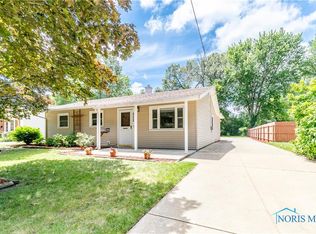 5025 Brinthaven Dr, Sylvania, OH 43560